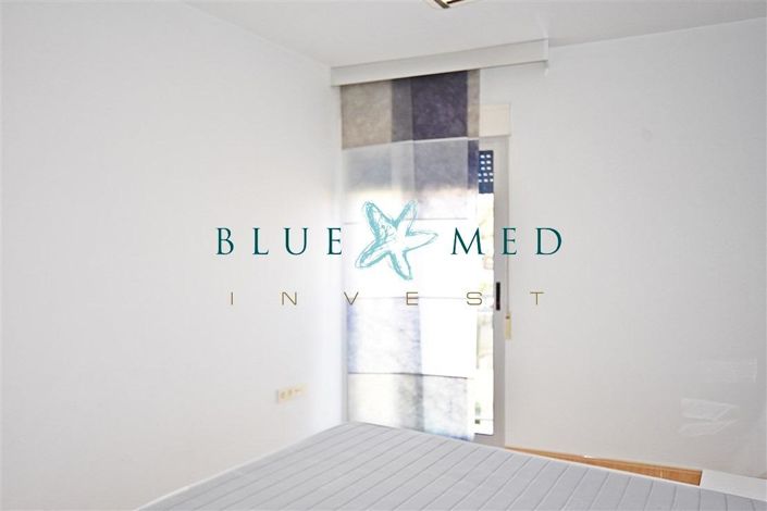 Image No.9-3 Bed Flat for sale
