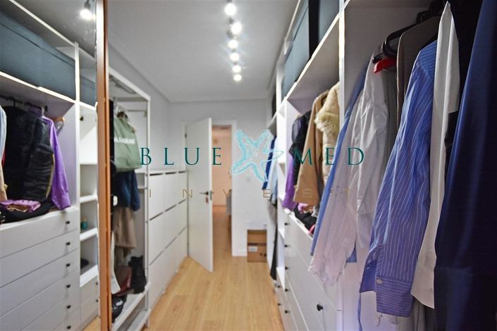 Image No.23-4 Bed Flat for sale