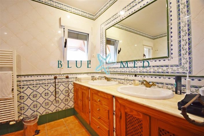 Image No.24-5 Bed Villa for sale