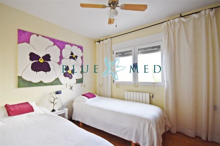 Image No.26-5 Bed Villa for sale