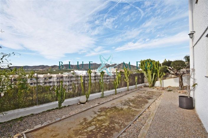 Image No.42-5 Bed Villa for sale