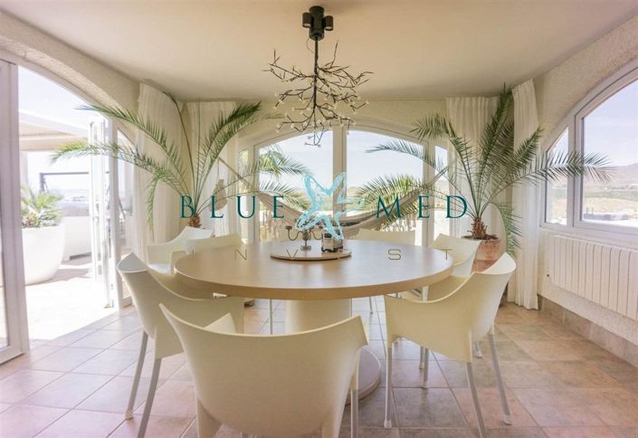 Image No.9-5 Bed Villa for sale