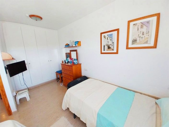 Image No.15-2 Bed Apartment for sale