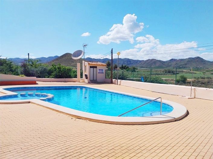 Image No.20-2 Bed Apartment for sale