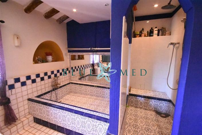 Image No.27-3 Bed Country House for sale