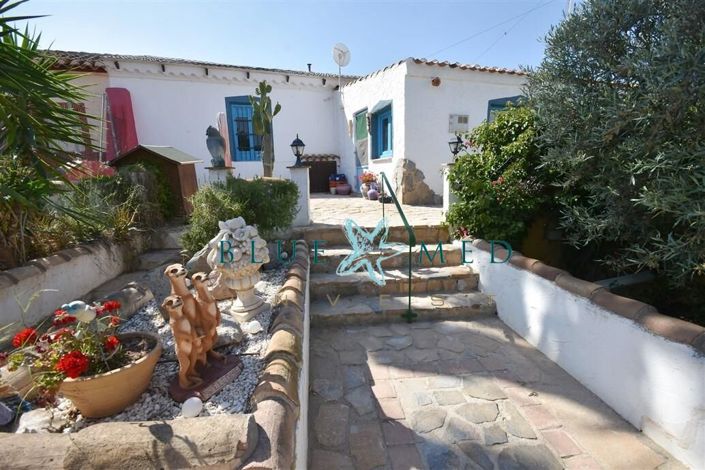 Image No.47-3 Bed Country House for sale