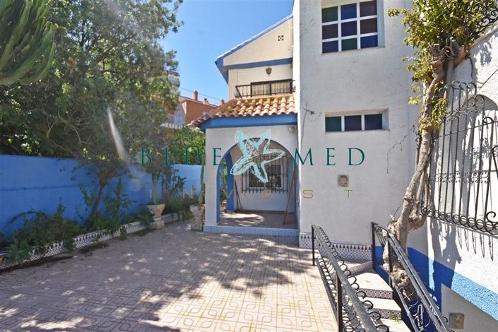 Image No.2-5 Bed Villa for sale