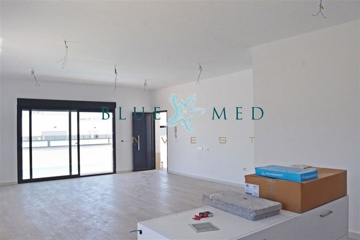 Image No.8-3 Bed Villa for sale