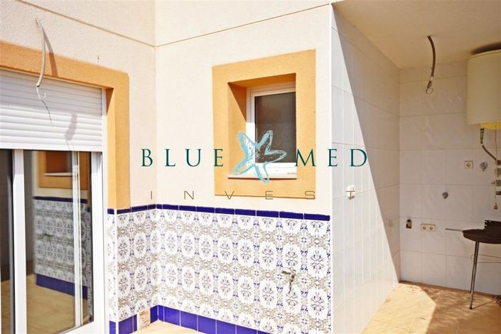 Image No.8-3 Bed Property for sale