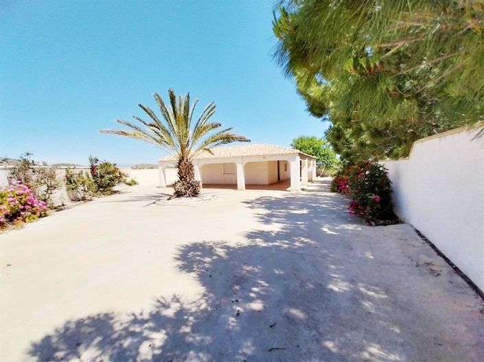 Image No.2-2 Bed Country House for sale