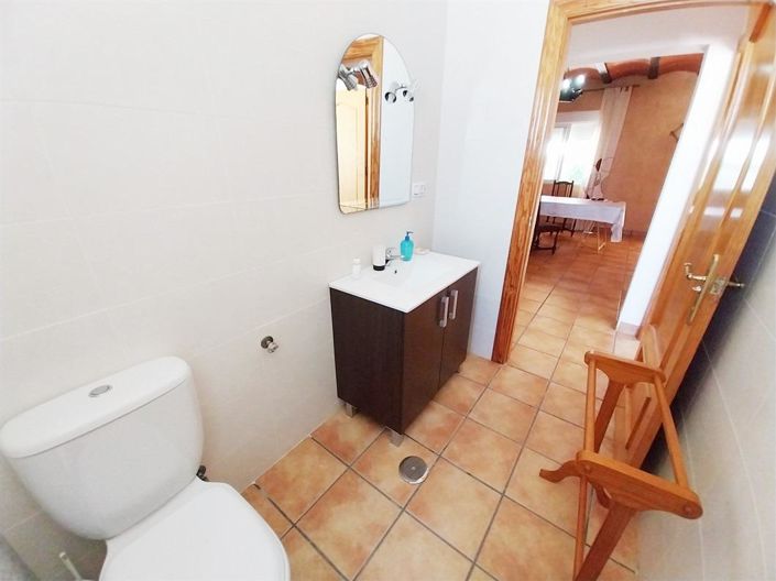 Image No.22-2 Bed Country House for sale