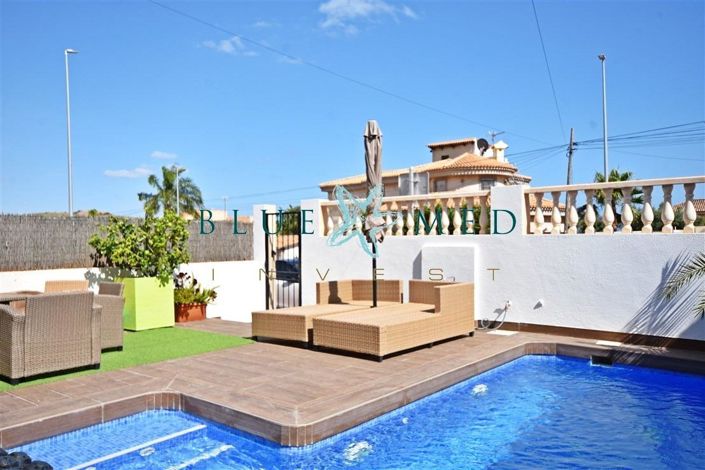 Image No.4-4 Bed Villa for sale