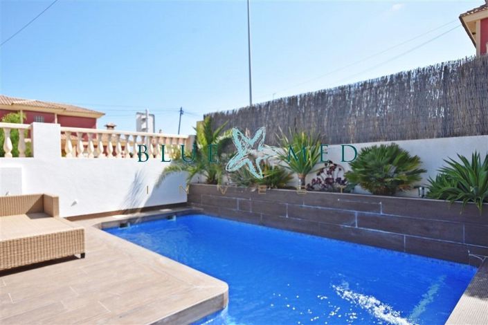 Image No.5-4 Bed Villa for sale