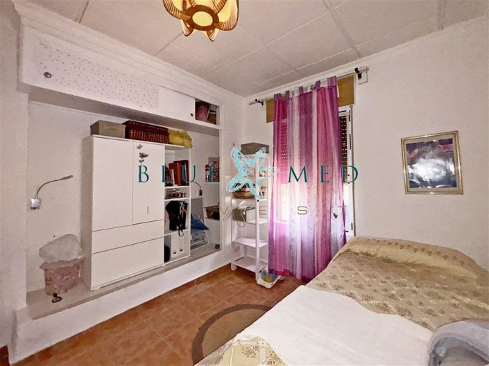 Image No.24-3 Bed Villa for sale