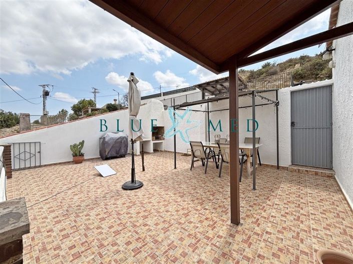 Image No.11-6 Bed Country House for sale