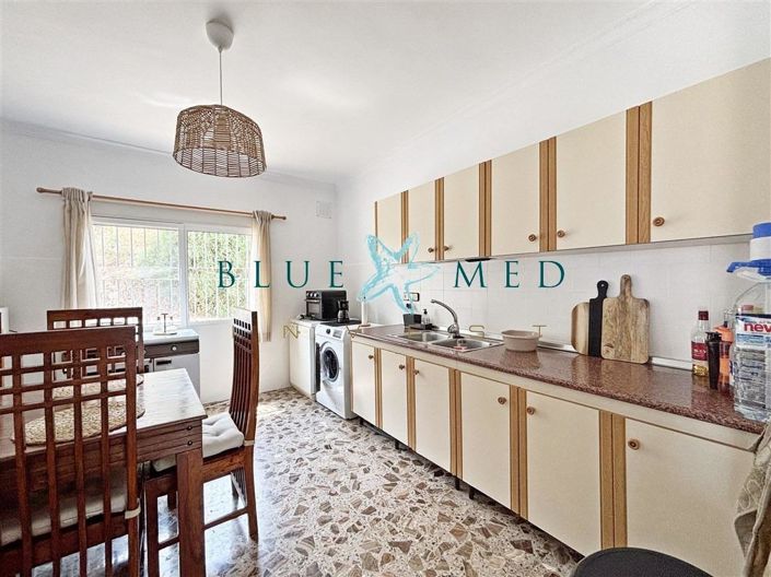 Image No.17-6 Bed Country House for sale