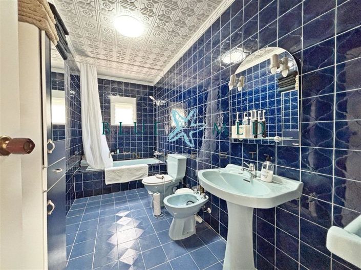 Image No.33-6 Bed Country House for sale