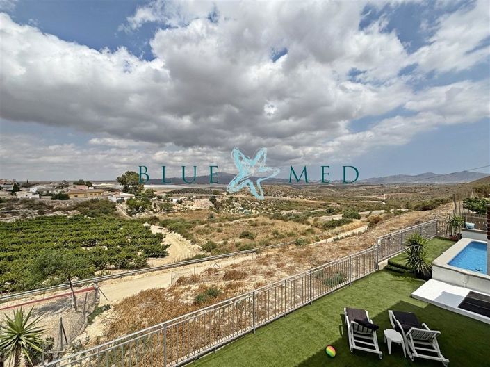 Image No.35-6 Bed Country House for sale