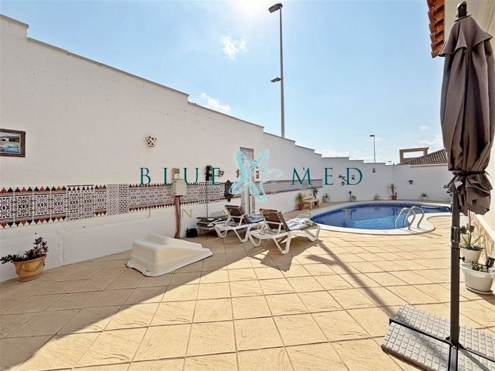 Image No.25-2 Bed House for sale