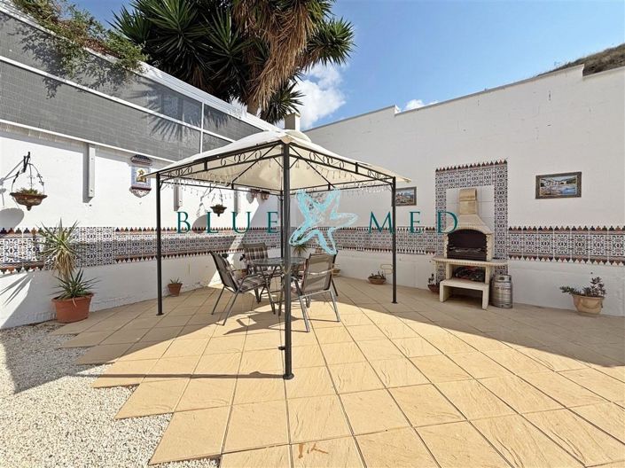Image No.26-2 Bed House for sale