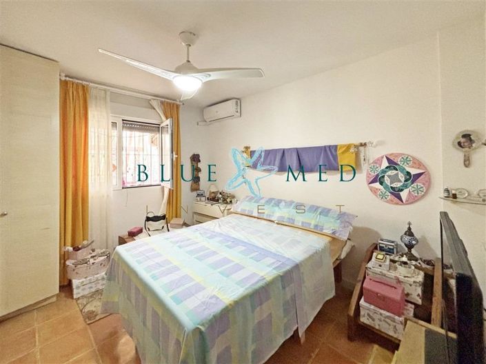 Image No.12-3 Bed Flat for sale