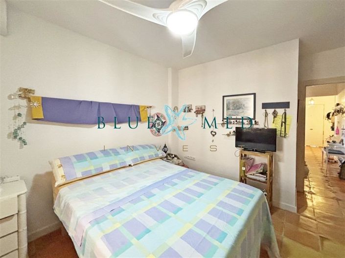 Image No.14-3 Bed Flat for sale