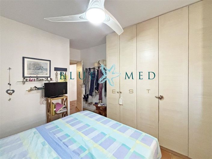 Image No.15-3 Bed Flat for sale