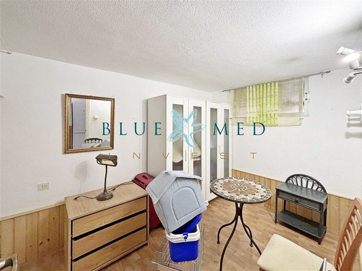Image No.25-3 Bed Flat for sale