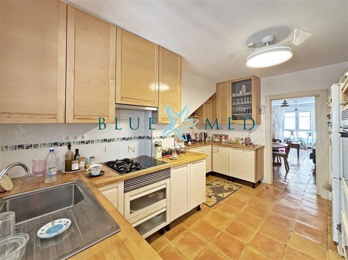 Image No.7-3 Bed Flat for sale