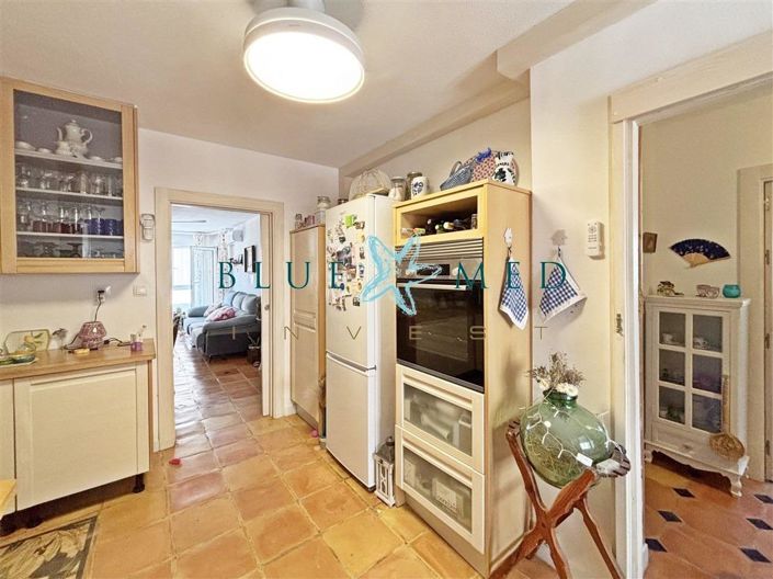 Image No.8-3 Bed Flat for sale