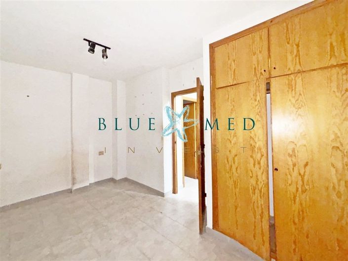 Image No.8-4 Bed Property for sale