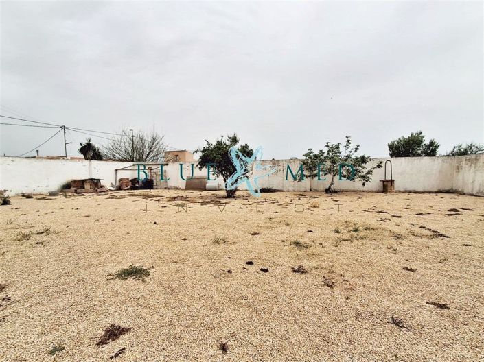 Image No.23-3 Bed Country House for sale