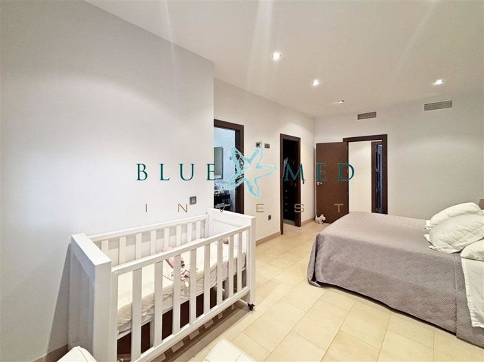 Image No.16-4 Bed Country House for sale