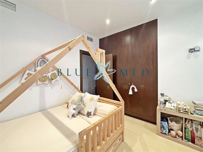 Image No.24-4 Bed Country House for sale