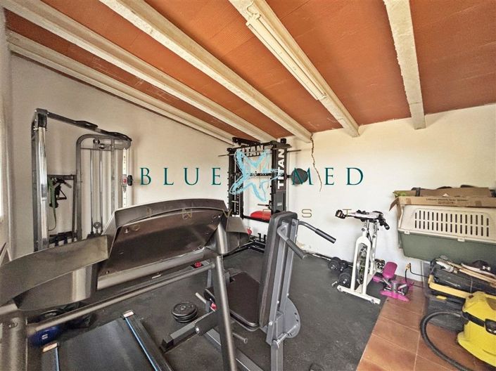 Image No.32-4 Bed Country House for sale