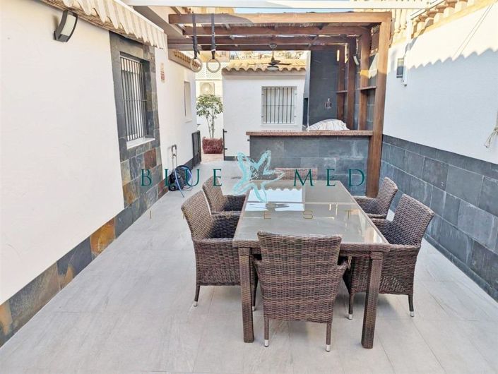 Image No.18-3 Bed Villa for sale