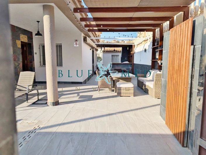 Image No.2-3 Bed Villa for sale