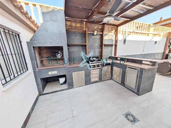 Image No.20-3 Bed Villa for sale