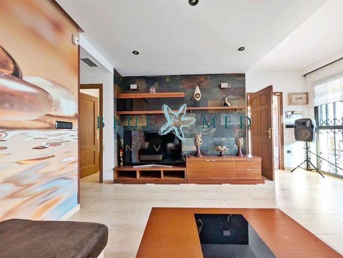 Image No.7-3 Bed Villa for sale