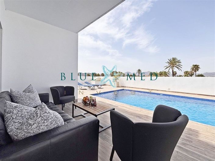 Image No.9-3 Bed Villa for sale