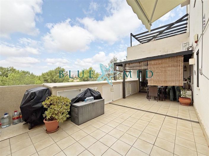 Image No.10-3 Bed Flat for sale
