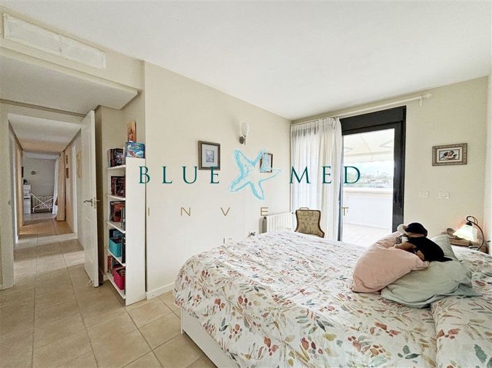 Image No.16-3 Bed Flat for sale
