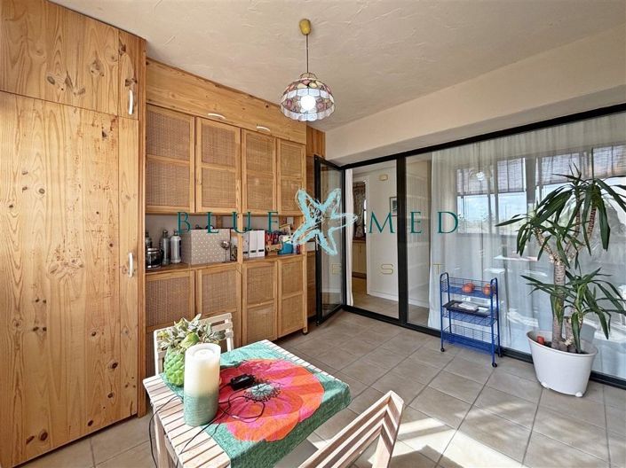 Image No.3-3 Bed Flat for sale