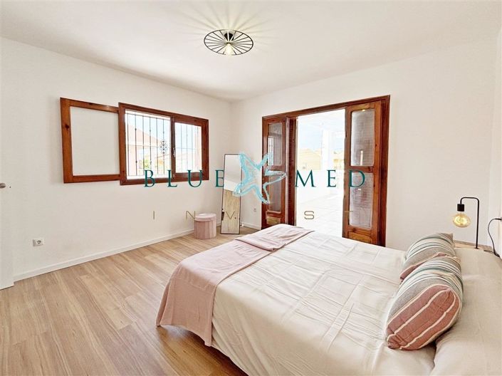 Image No.15-3 Bed Villa for sale
