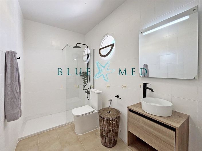 Image No.27-3 Bed Villa for sale
