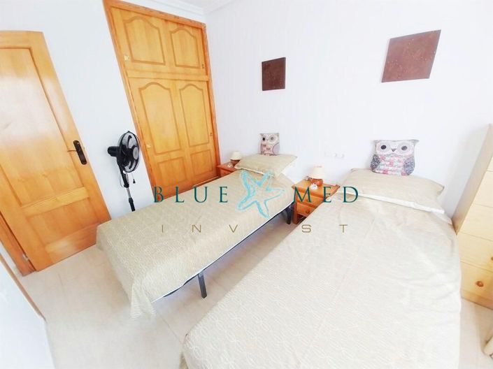 Image No.12-2 Bed House for sale