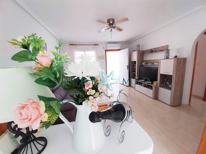 Image No.17-2 Bed House for sale