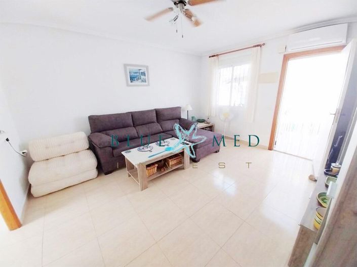 Image No.6-2 Bed House for sale