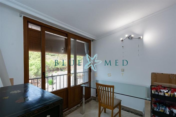 Image No.25-4 Bed Villa for sale