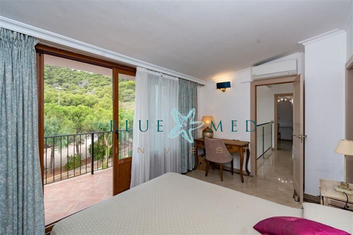 Image No.32-4 Bed Villa for sale